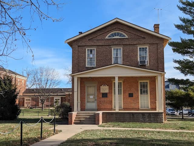 Langstroth Cottage - Image 1