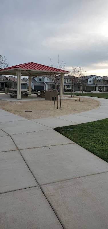 Sparrow Park - Image 3