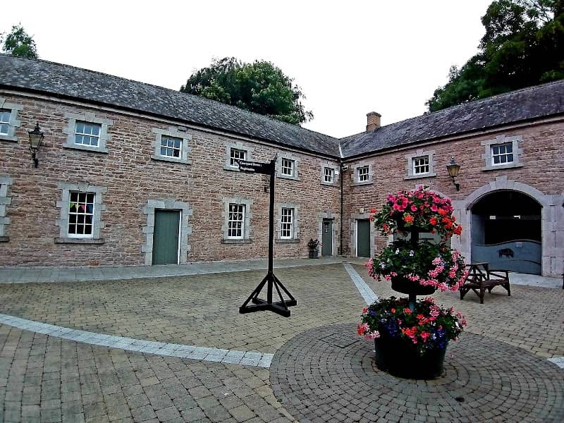 Palace Stables - Image 1