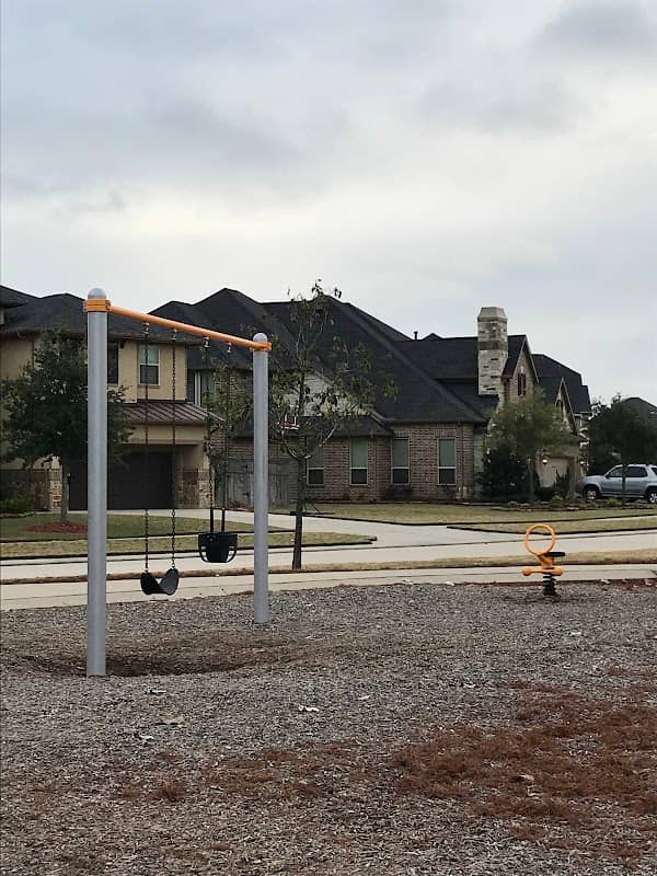 Cross Creek Pocket Park - Image 2