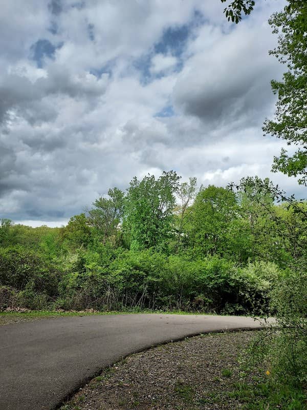 Innovation Hills Green Space - Image 1
