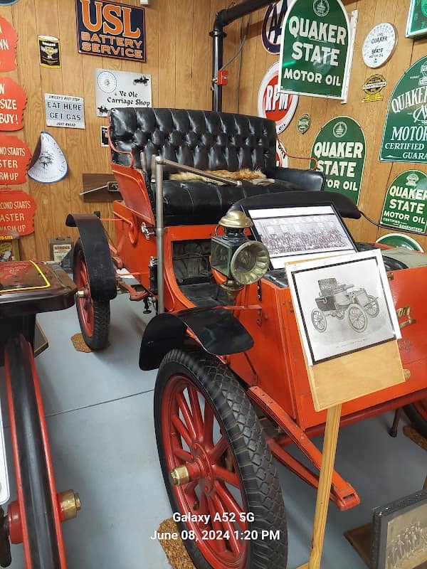 Ye Ole Carriage Shop - Image 2