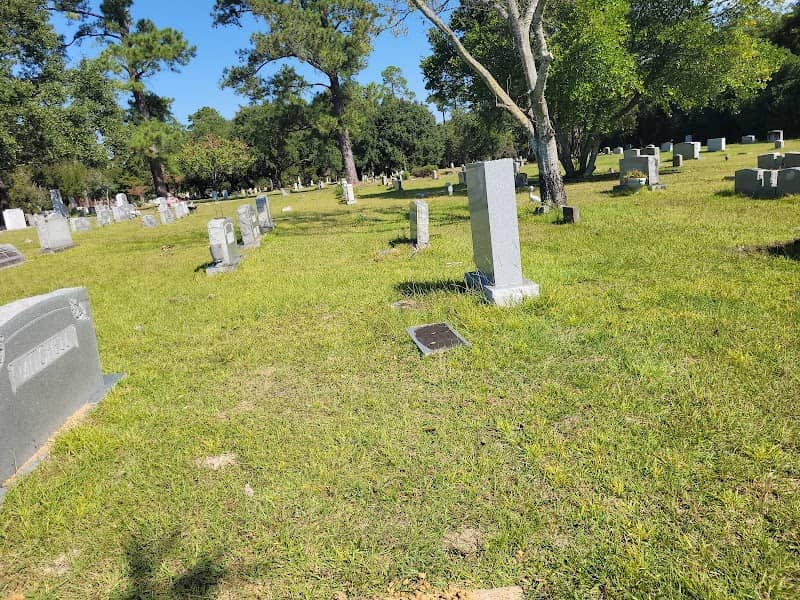 Memorial Street Park - Image 1