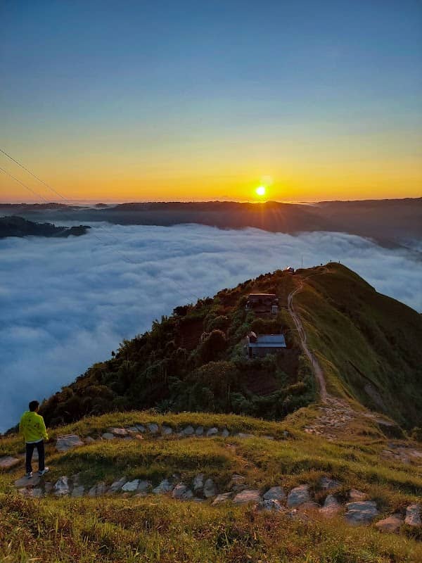 Nongjrong viewpoint - Image 2