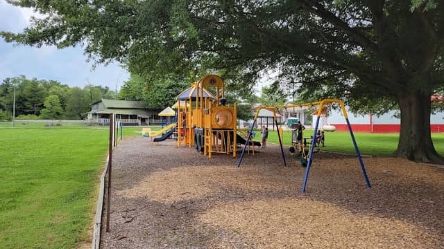 Glendale Park - Image 2
