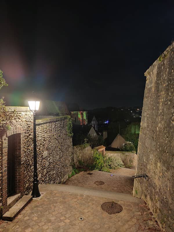 Le tertre Saint-Nicolas - Image 1