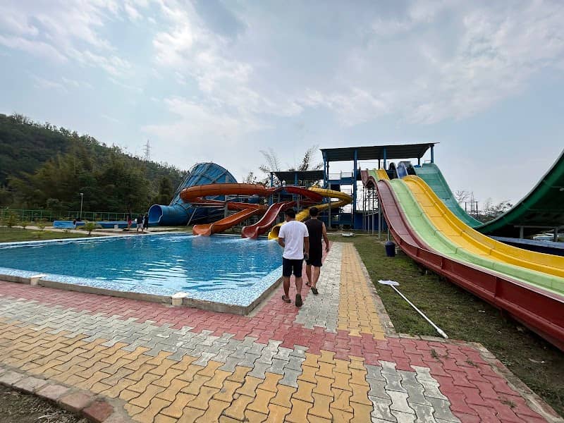 Water Amusement Park - Image 1