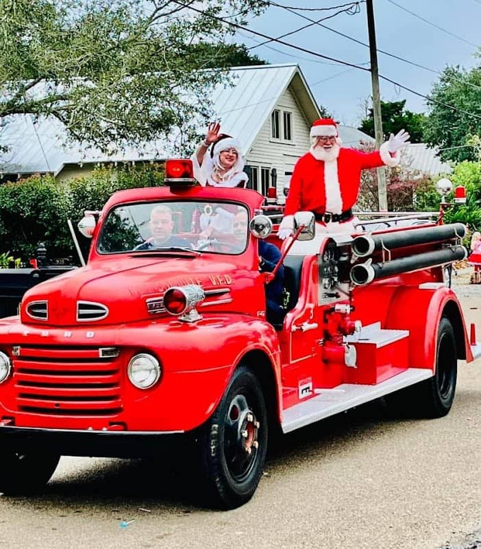 Merry Madisonville Parade - Image 2