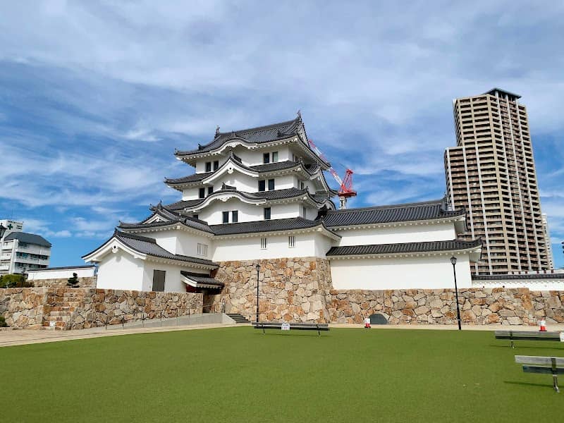 Amagasaki Castle Ruins Park - Image 1