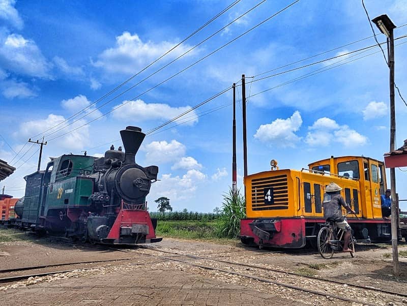 CROSS RAILROAD - Image 1