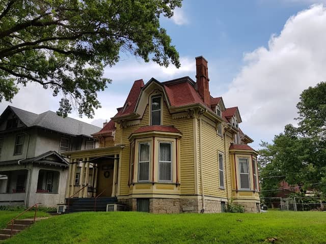 Broadway National Historic District - Image 2