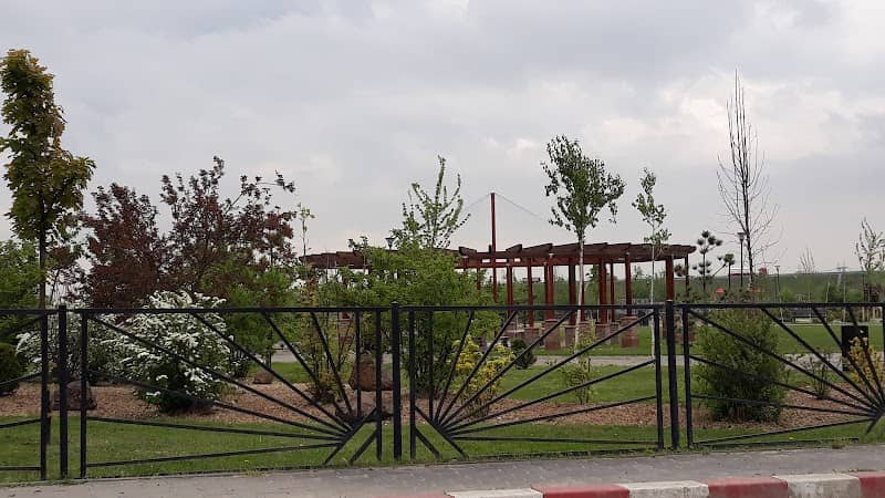 Town Hall's Park - Image 1