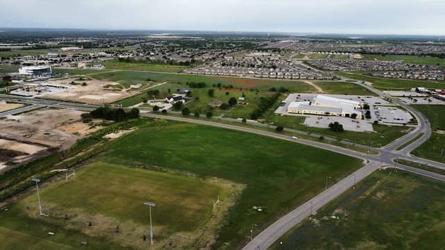Crossroads Park - Image 2