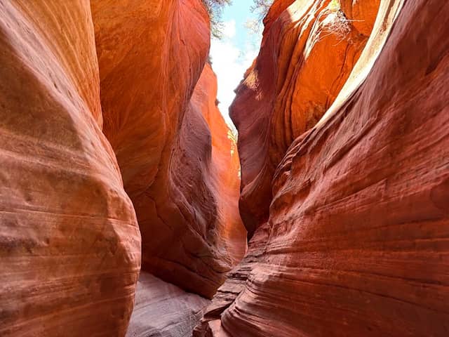 Red Canyon Slot Aka Peek a boo trailhead - Image 1
