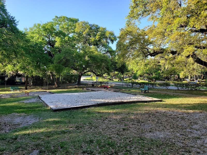 Pine Island Ridge Park - Image 2