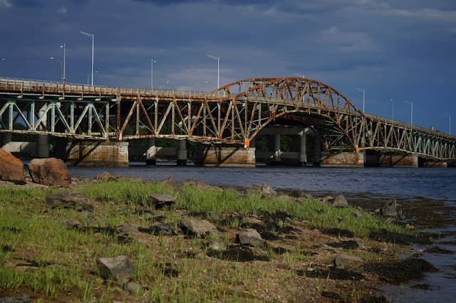 Hilton Park - Image 2