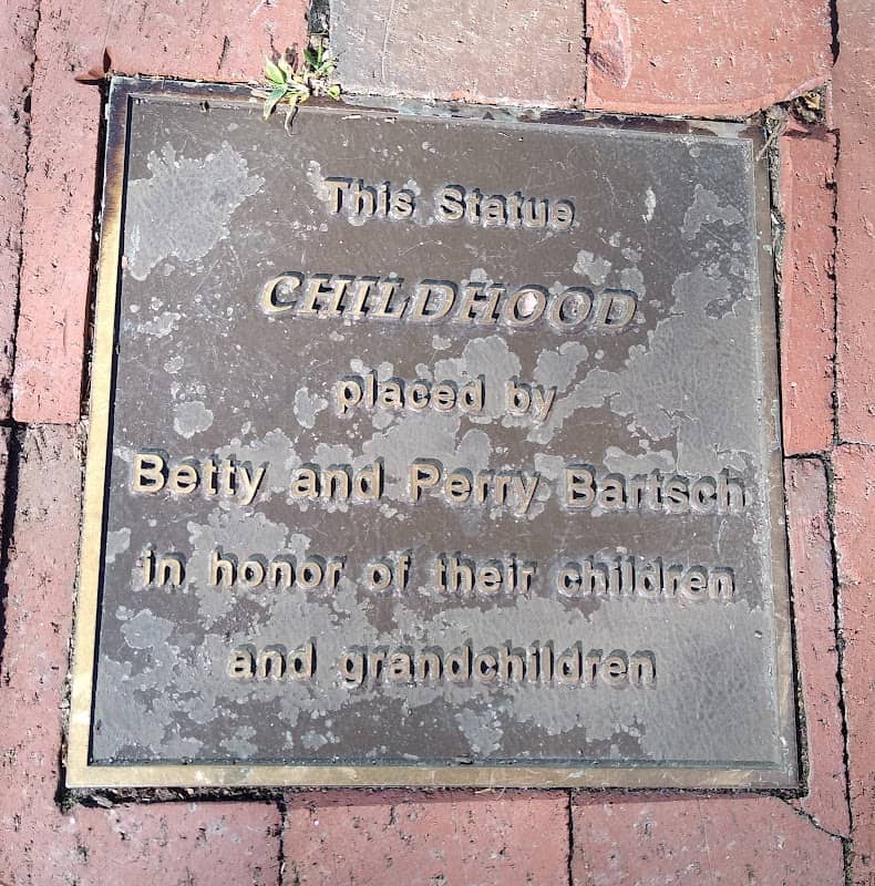 Statue: Childhood - Image 2