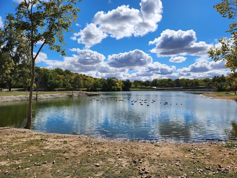 Foli Park - Image 3