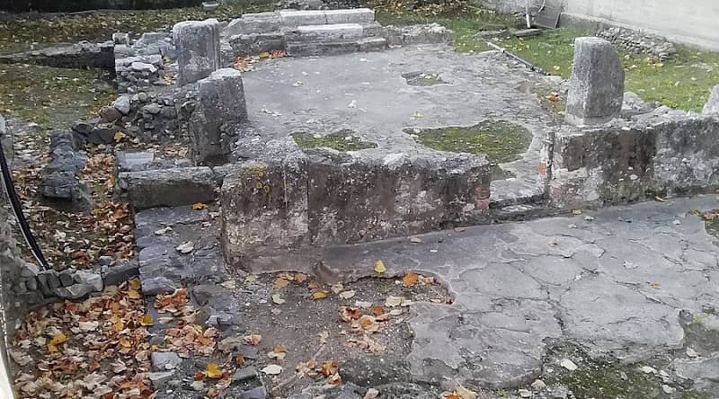 Rovine della Basilica di San Vittore IV-V secolo - Image 2