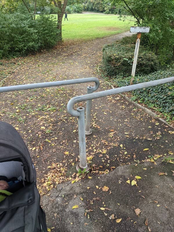 Hundeauslaufplatz Riedsaum Park - Image 2