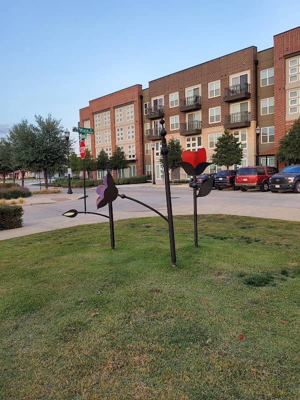 Pioneer Park - Image 2