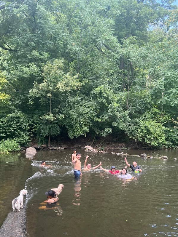Union County Passaic River Picnic Area - Image 2