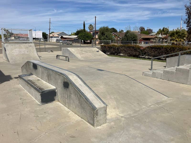 Avenal Skate Park - Image 2