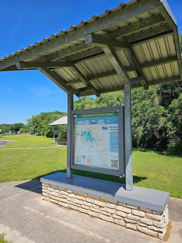 Canyon lake picnic area - Image 1