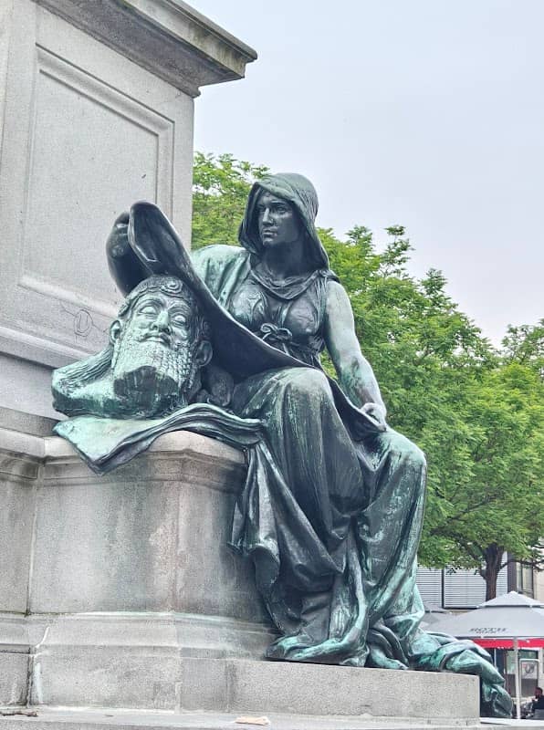 Friedrich Rückert Denkmal - Image 2