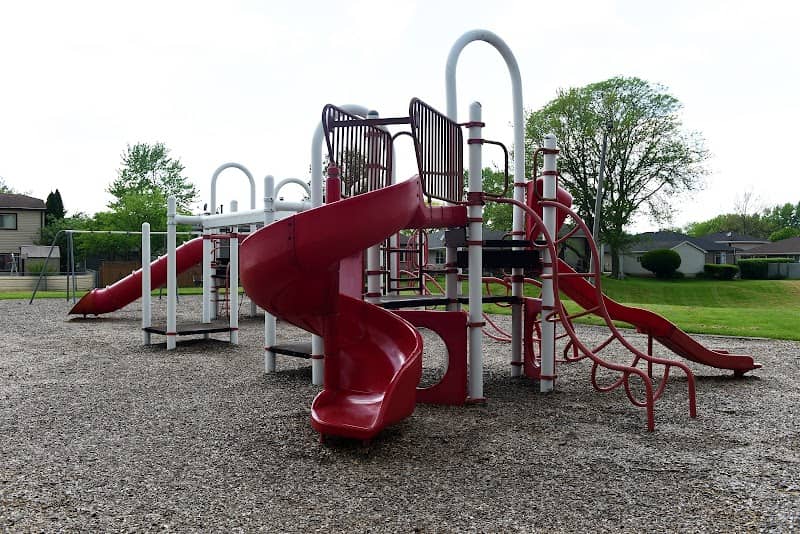 Anniversary Park - Image 2