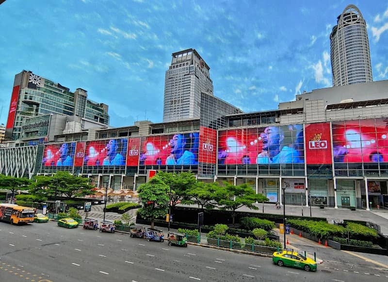 Ratchaprasong Sky Walk - Image 1
