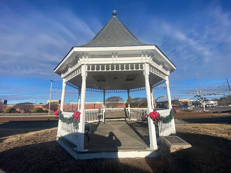 Landis Gazebo - Image 1