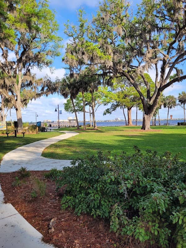 Riverwalk East - Image 1