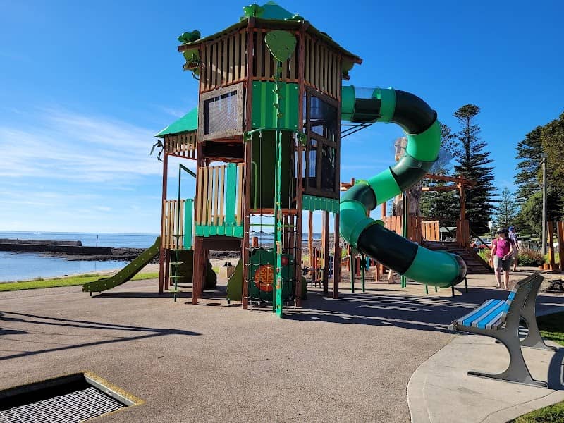 Little Park - Image 1