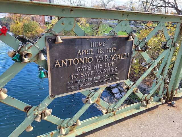 It's a Wonderful Life Bridge - Image 2