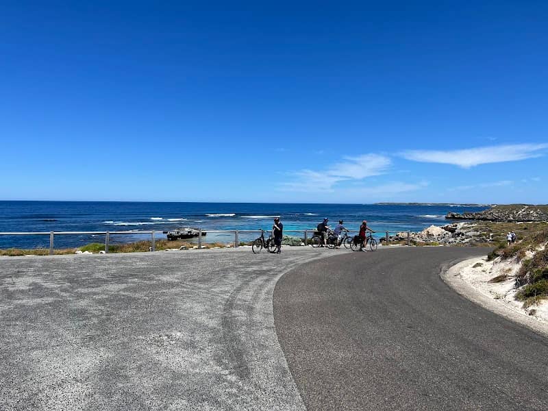 Jeannies Lookout - Image 2
