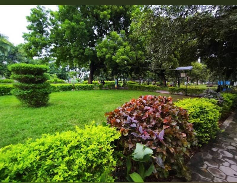Srinagar park - Image 2