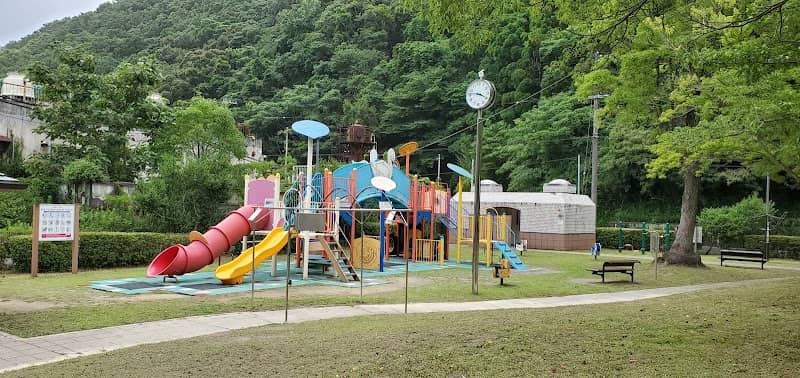 Shiratoriko Park - Image 2