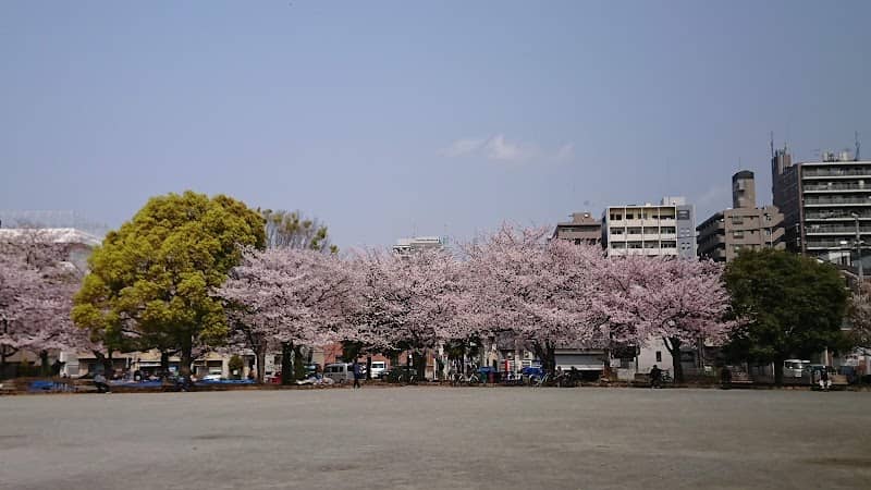 Wataridashinmachi Park - Image 1