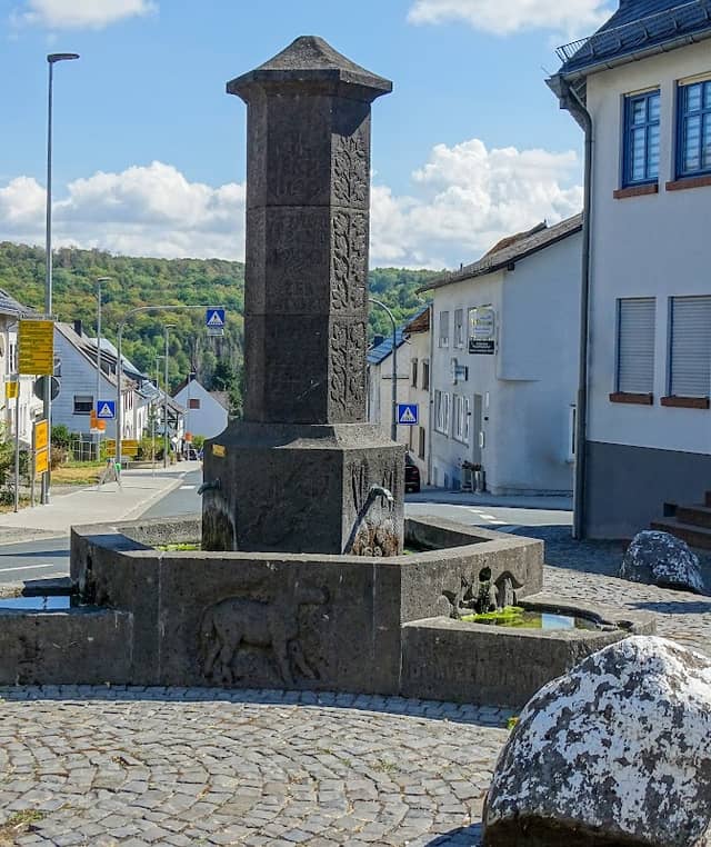 Brunnen Merenberg - Image 1