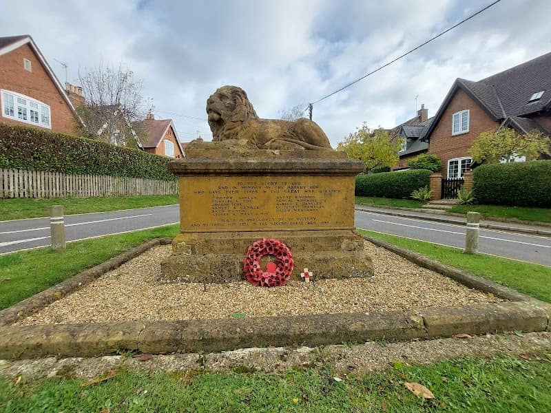 Naseby War Memorial. - Image 1