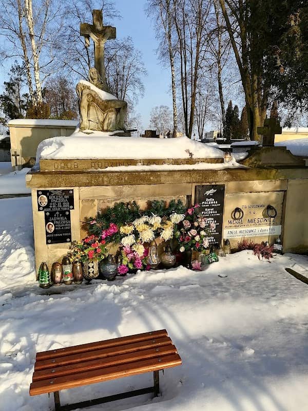 Grób Michała Mięsowicza - twórcy zegarów wieżowych - Image 2