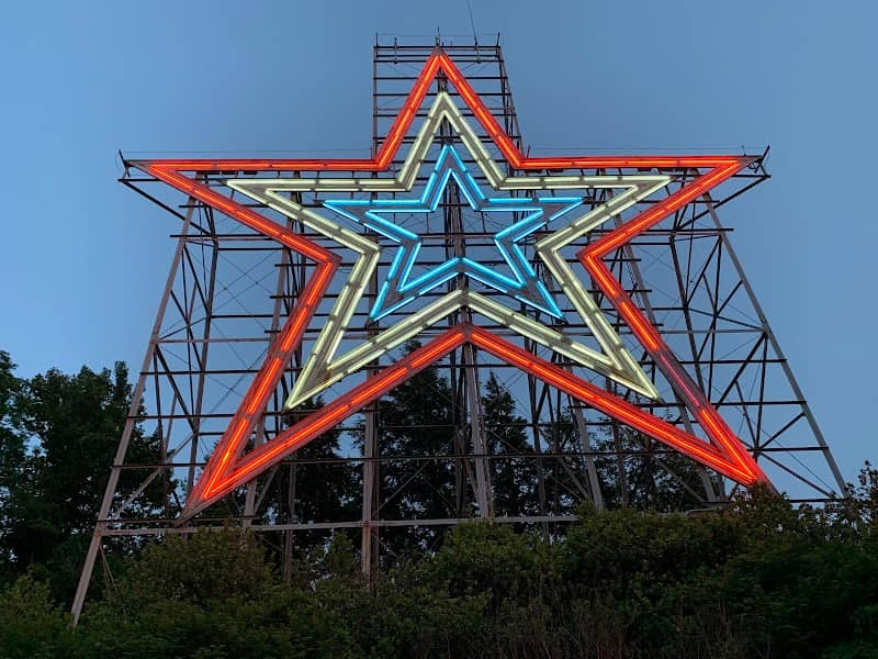 Mill Mountain Star - Image 1