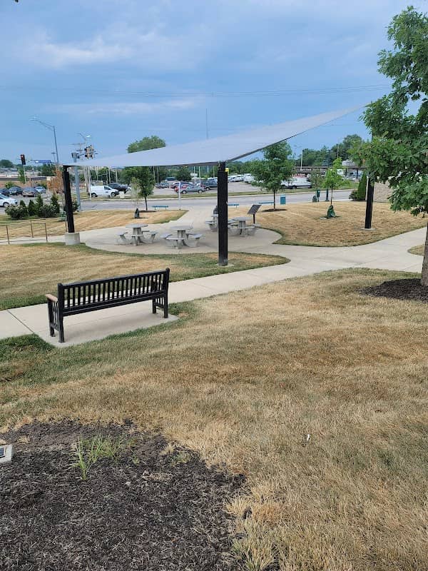 Gibbs Plaza - Image 2