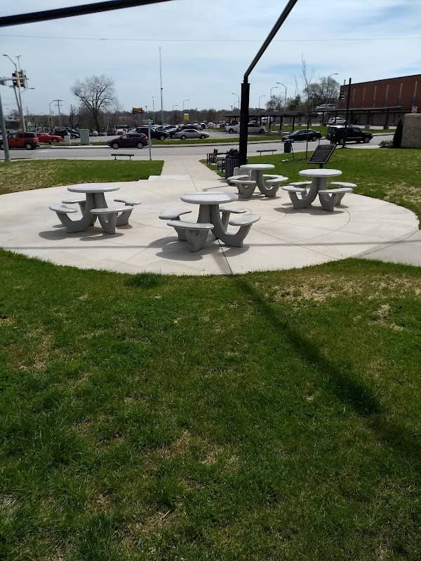 Gibbs Plaza - Image 1