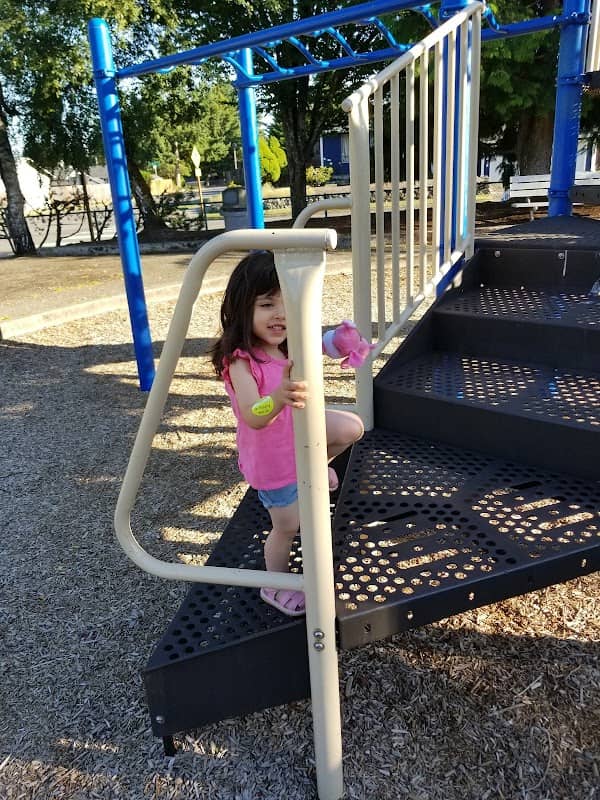 Glencoe Park - Image 2