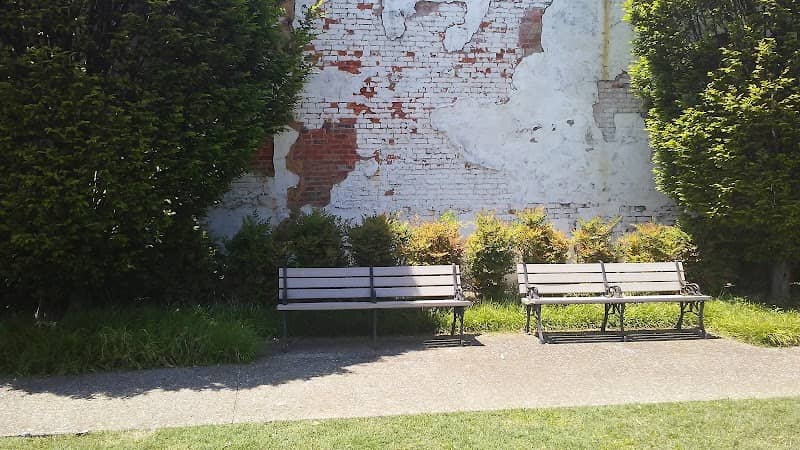 Downtown Green Space - Image 2