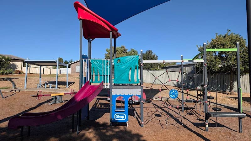 Lampada Park - Image 1