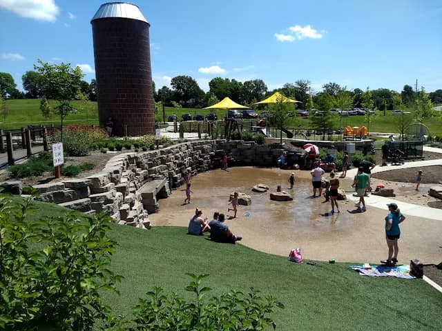 Veterans Tribute Park - Image 1
