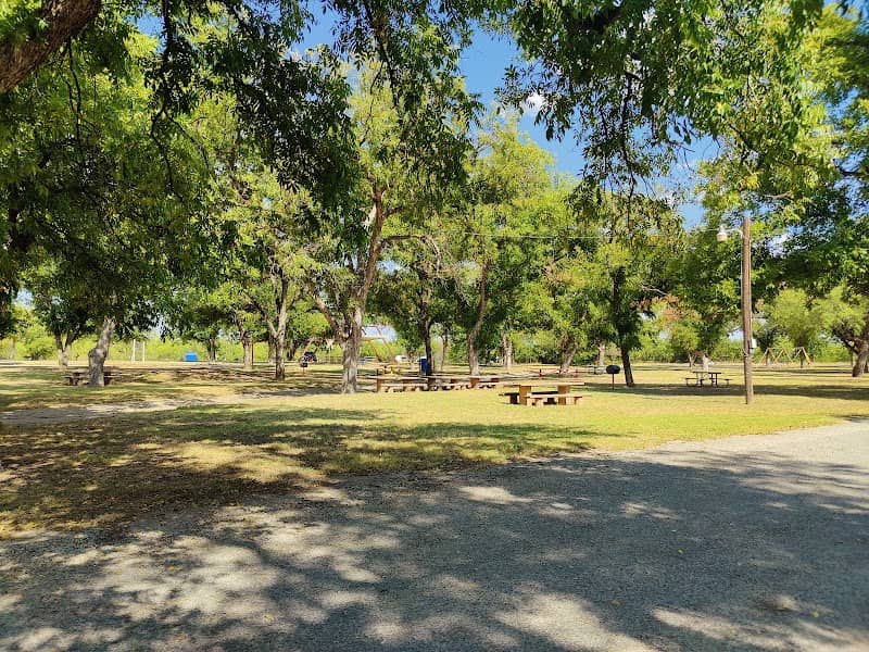 Ballinger City Park - Image 2